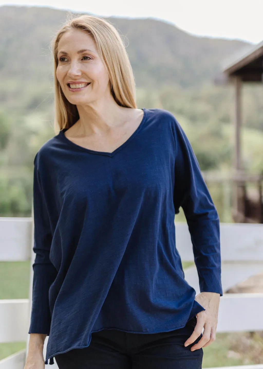 100% Cotton V Neck Relaxed Tee Shirt Navy