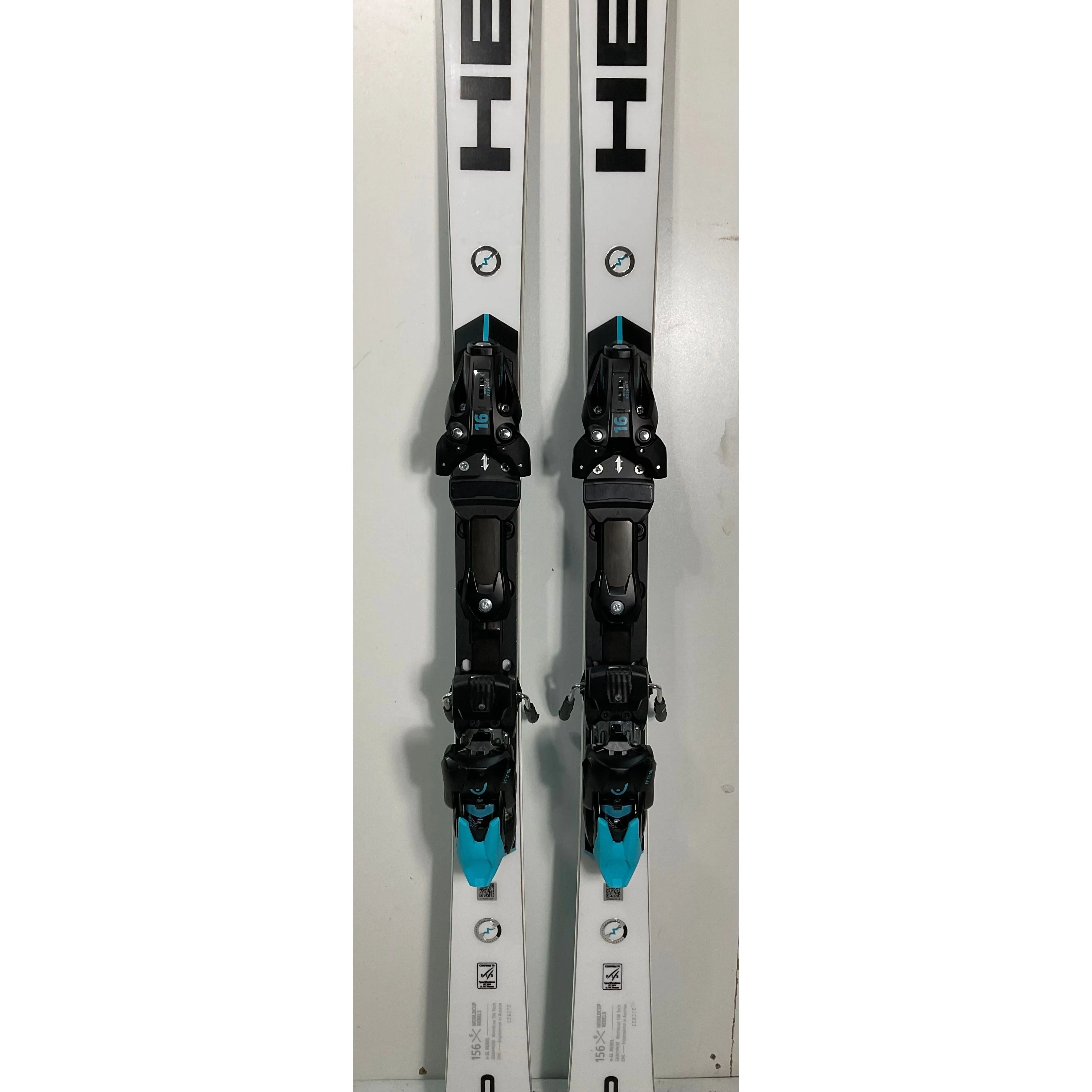 2025 Head WC Rebel e-SL 156cm Skis w/ FreeFlex 16 Bindings