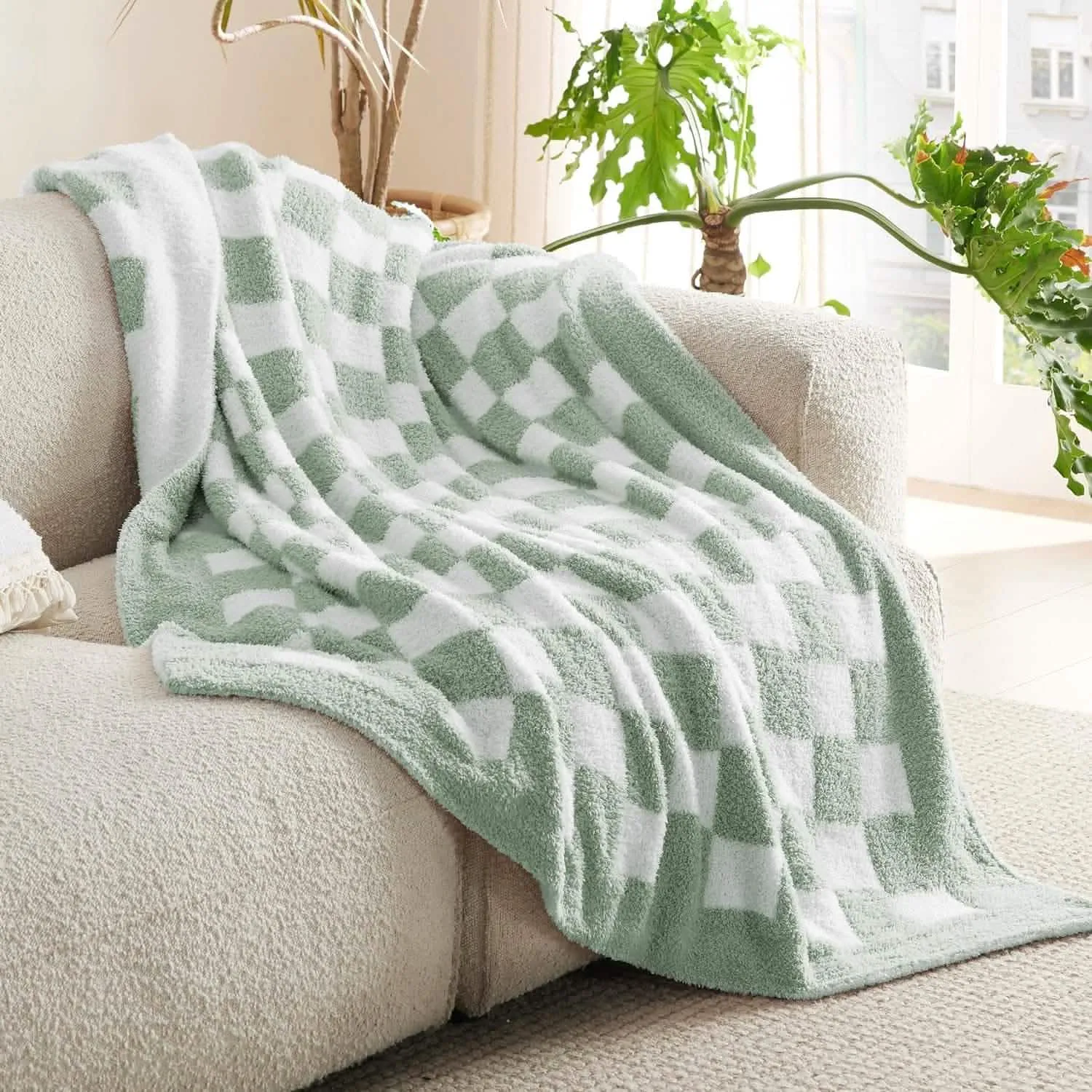 Bedsure Fluffy Fuzzy Plush Knit Throw Blanket