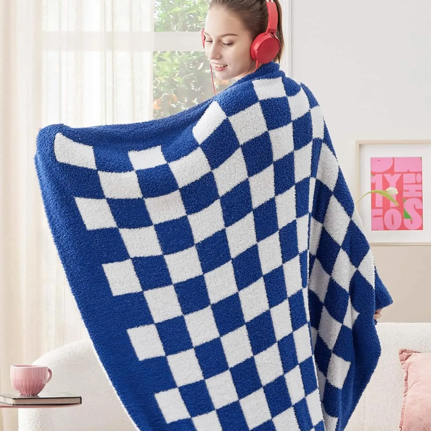 Bedsure Fluffy Fuzzy Plush Knit Throw Blanket