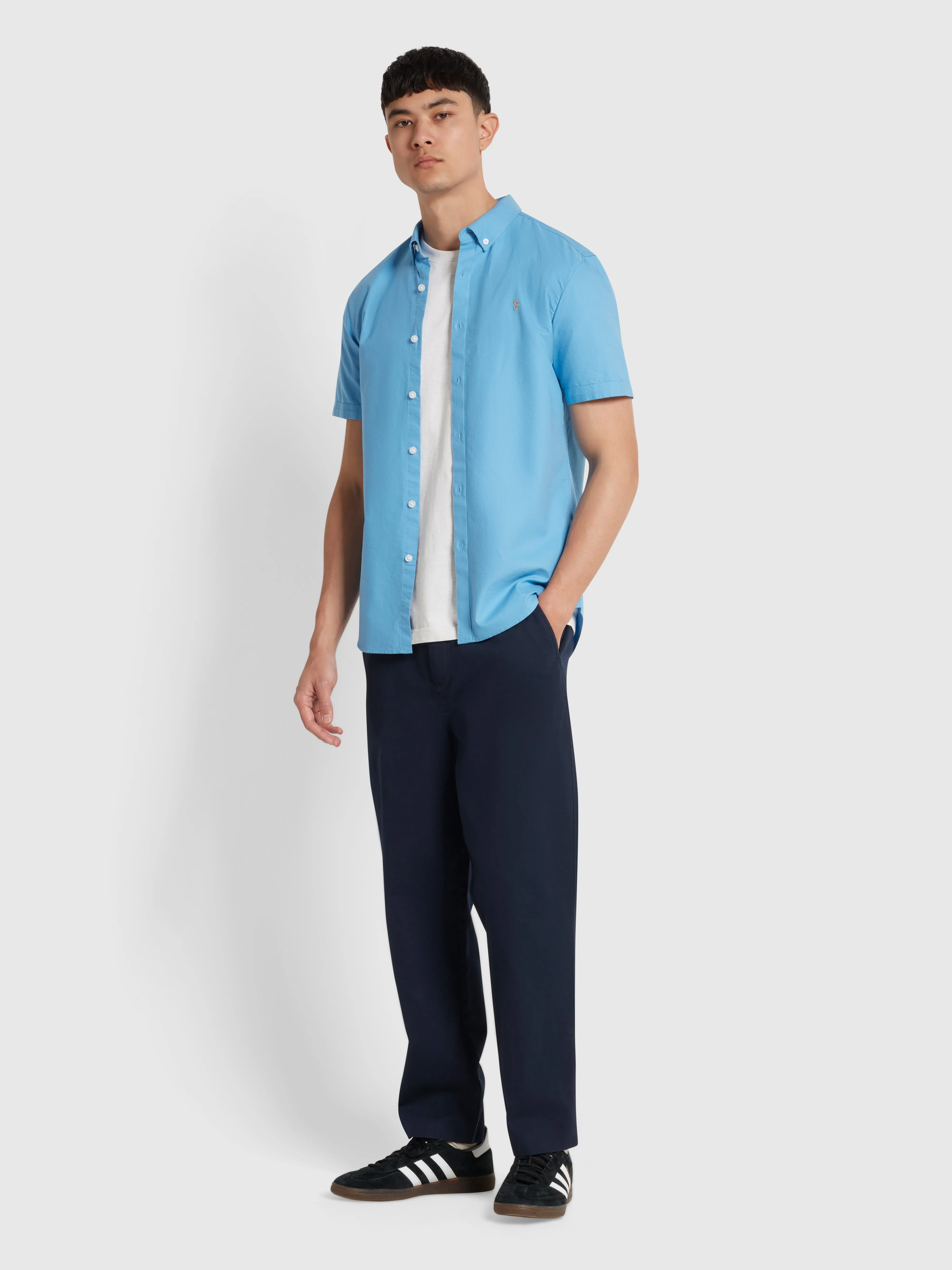 Brewer Short Sleeve Oxford Shirt In Arctic Blue