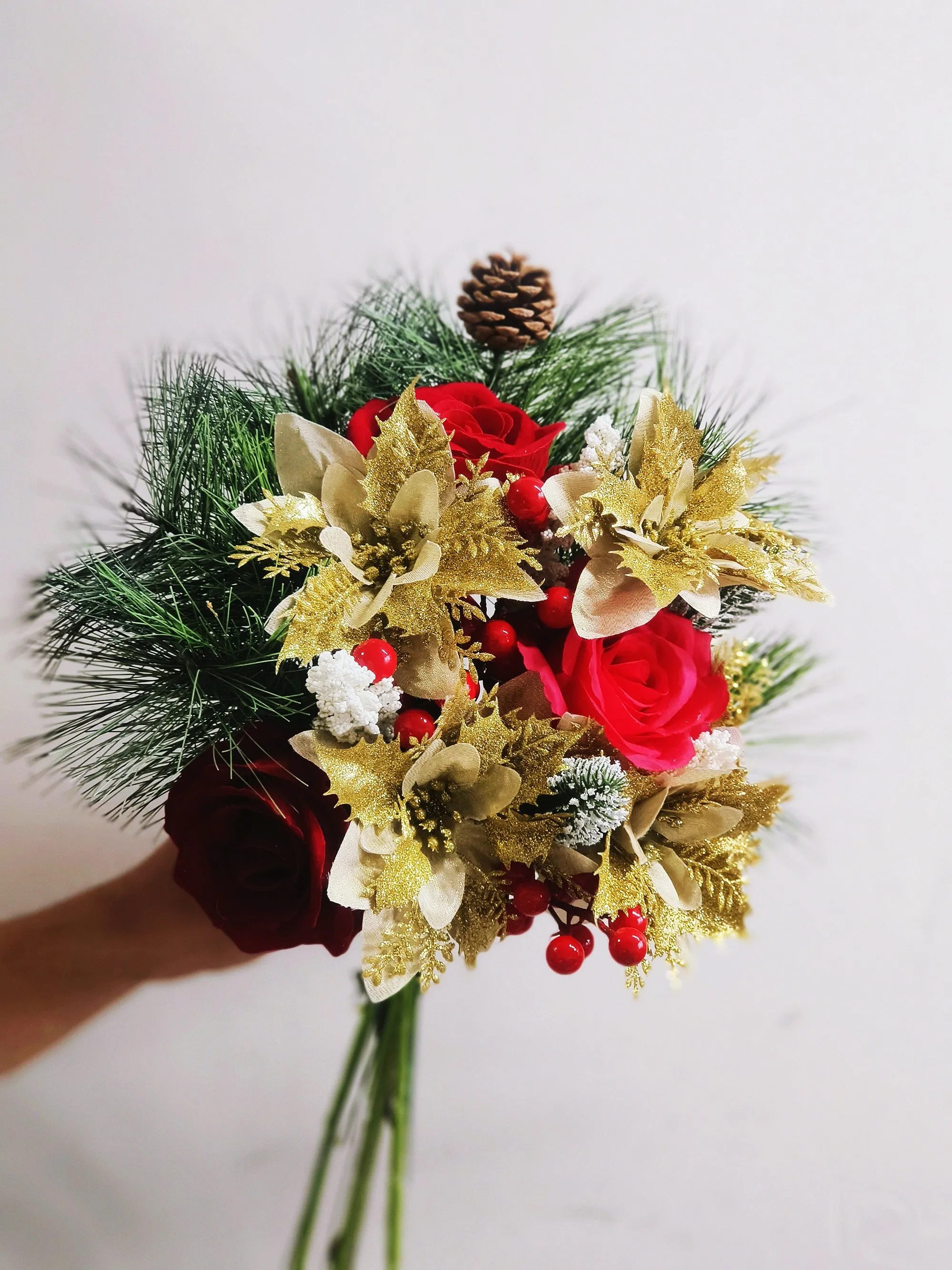 Bulk 17PCS Artificial Christmas Flowers Bouquet Christmas Floral Wholesale