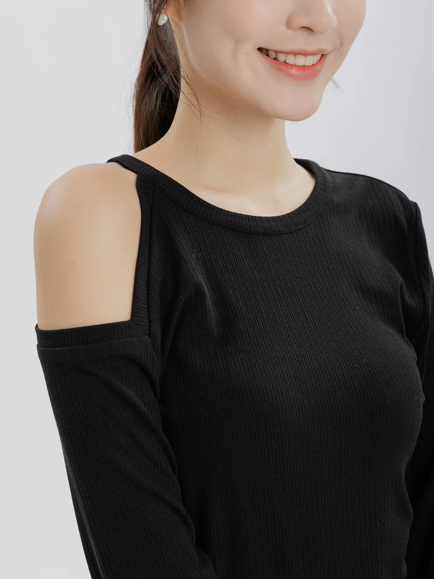 Echo Cold Shoulder Knit Top