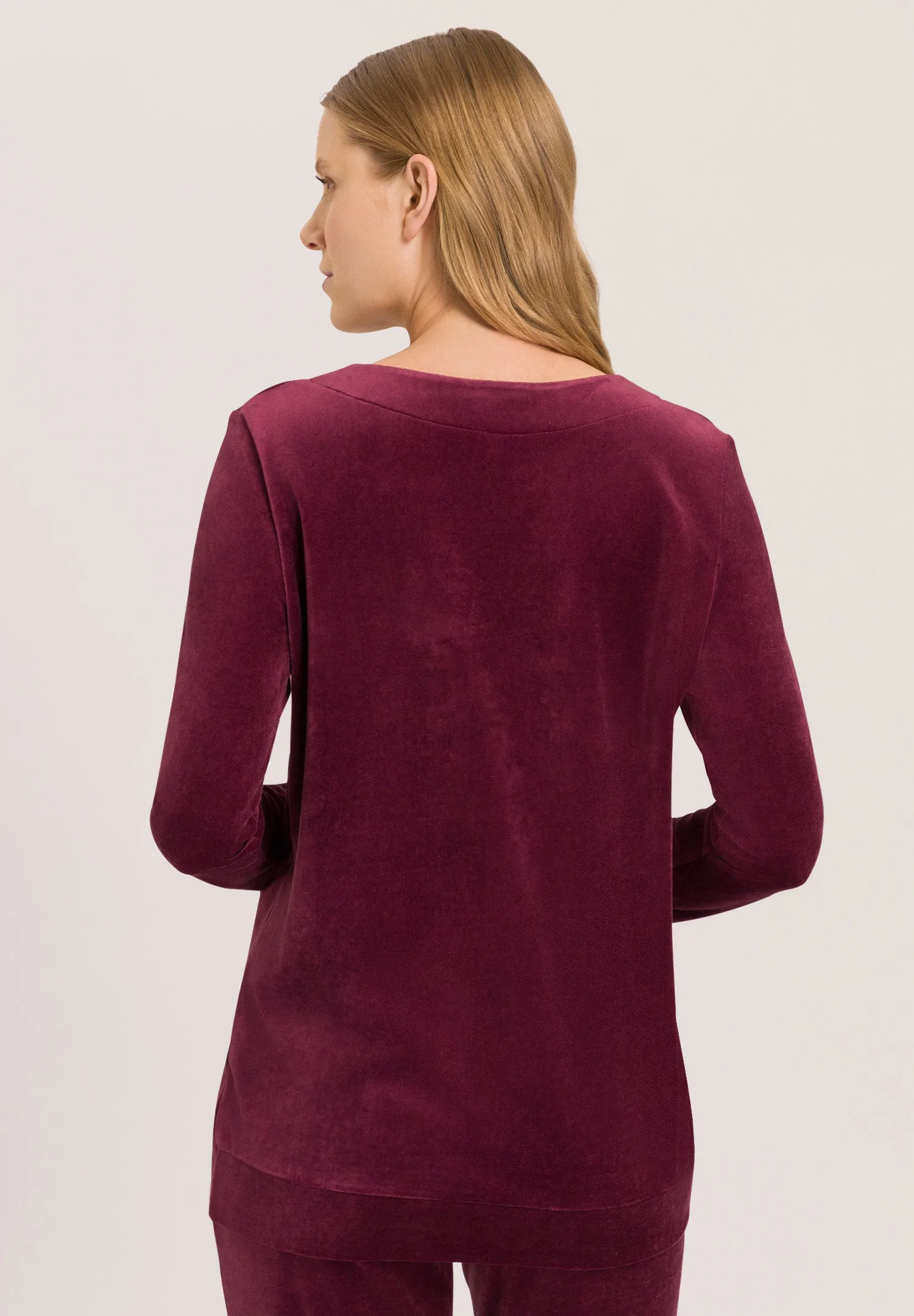 Favourites Velvet Round Neck Pullover | Ruby Wine 78770-2423