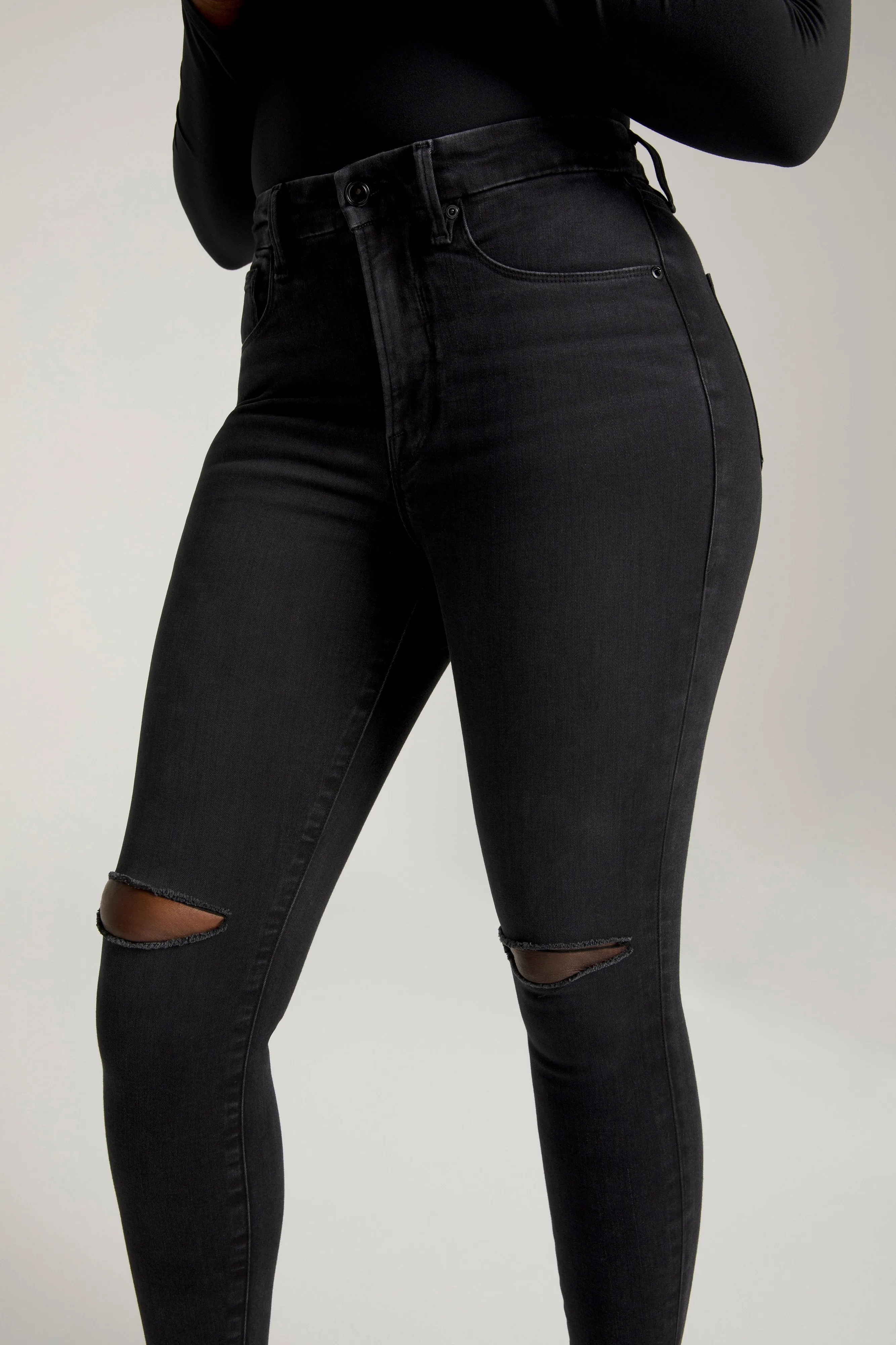 GOOD WAIST CROP | BLACK111