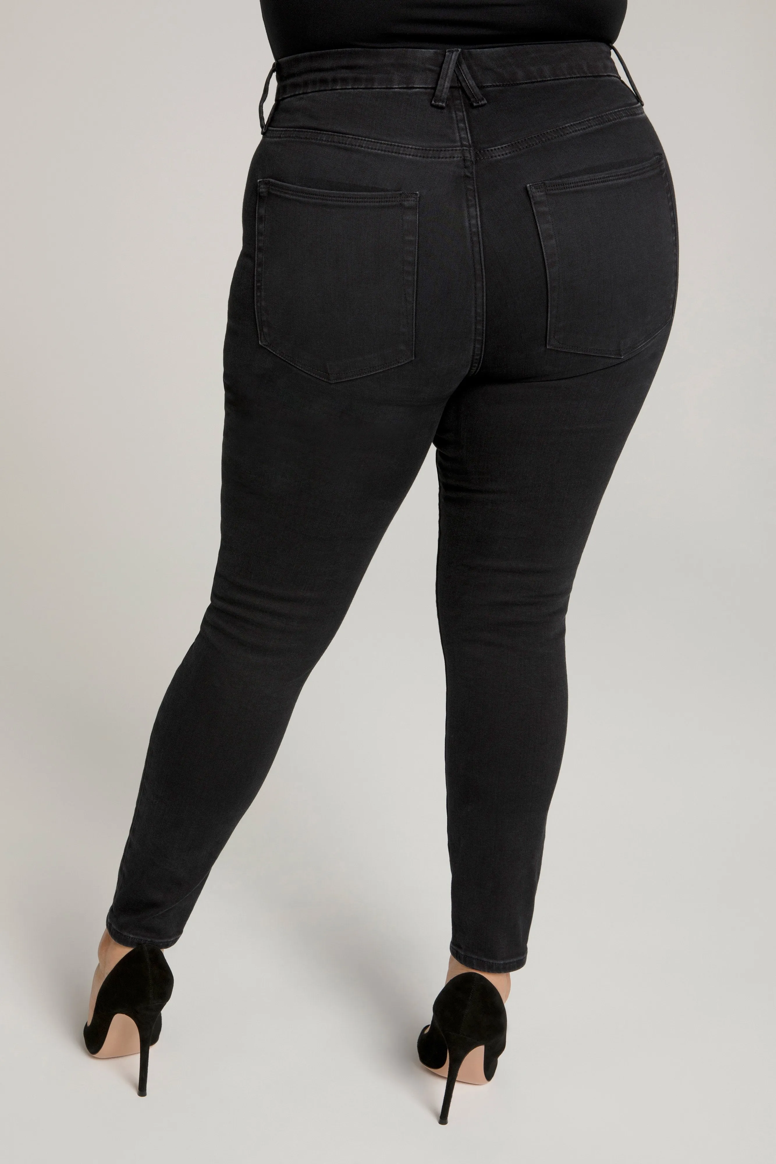 GOOD WAIST CROP | BLACK111