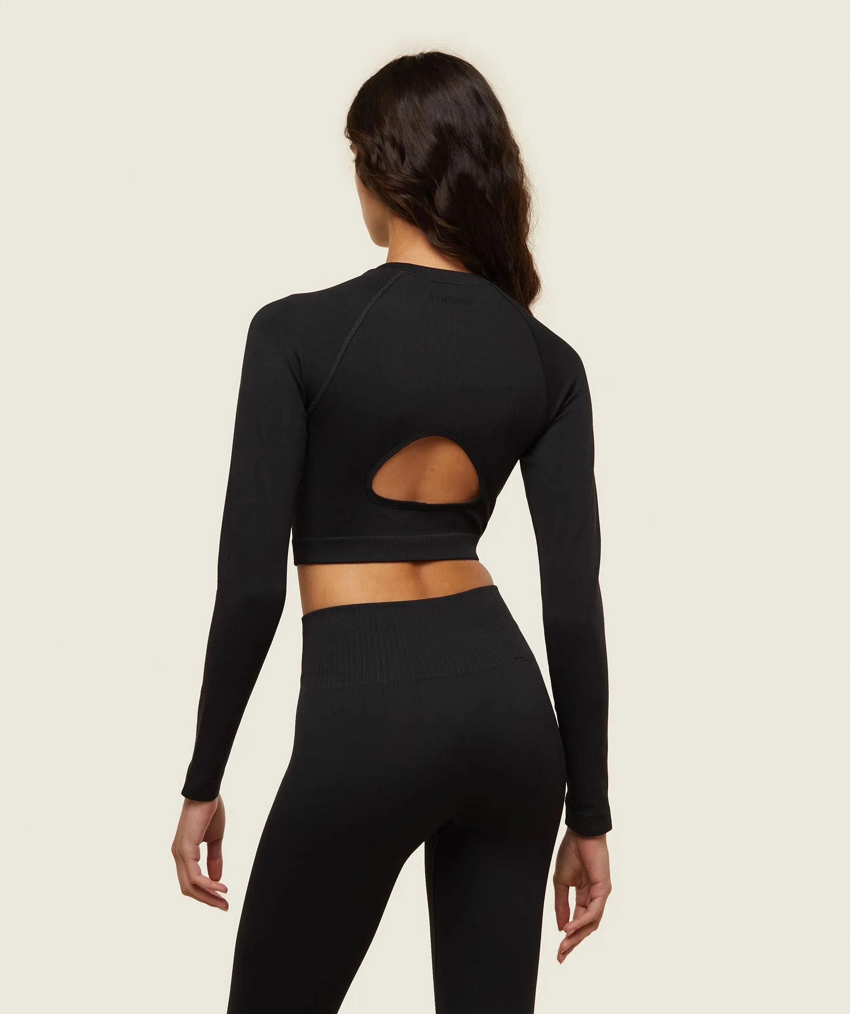 Gymshark everywear Seamless Long Sleeve Crop Top - Black