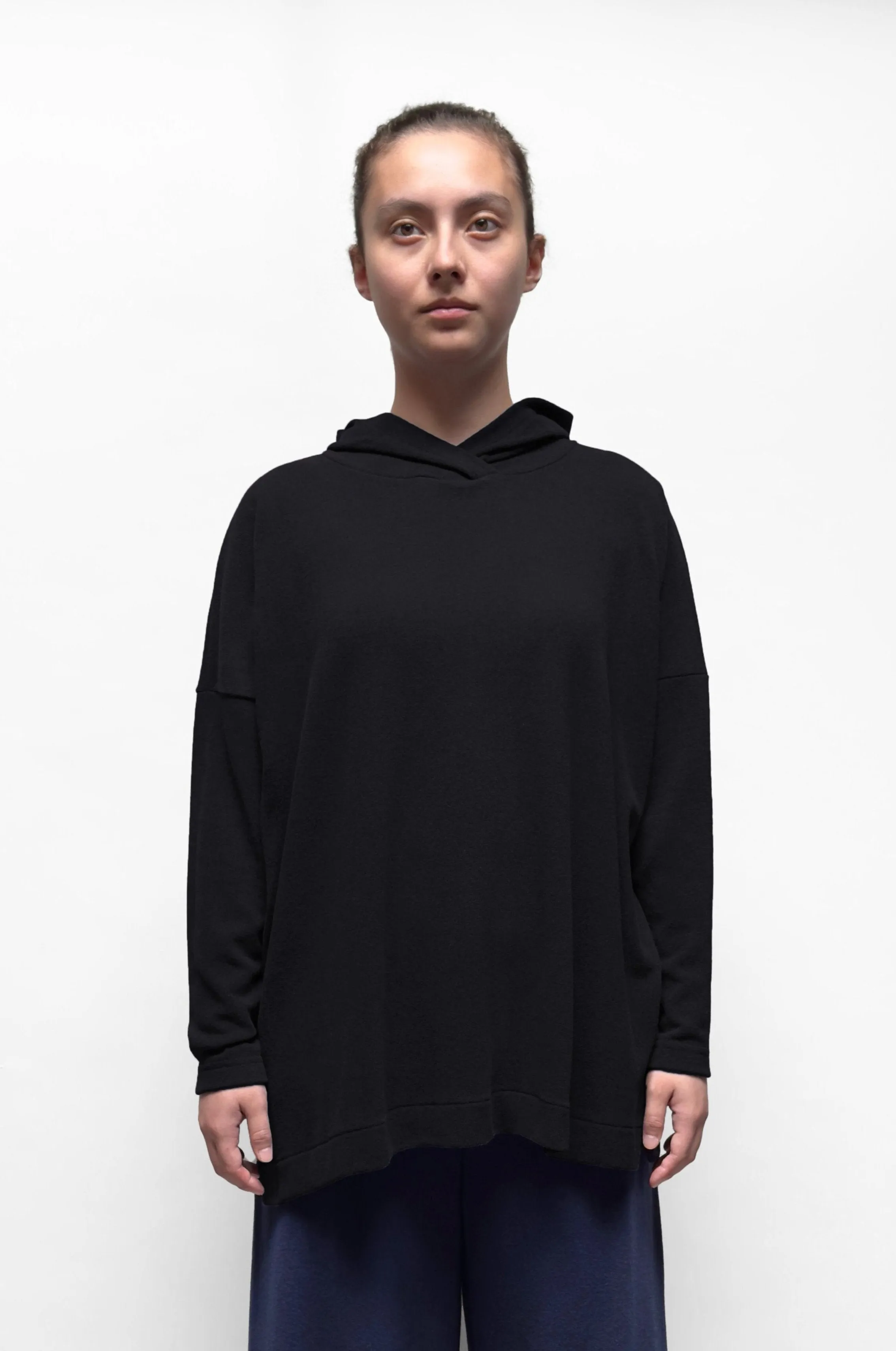 MAMA B Cozy Long Hooded Pullover in Black