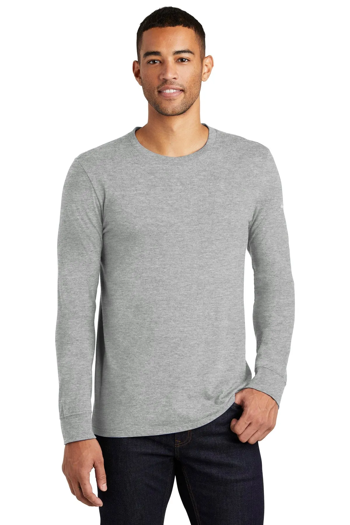 Nike Core Cotton Long Sleeve Tee. NKBQ5232