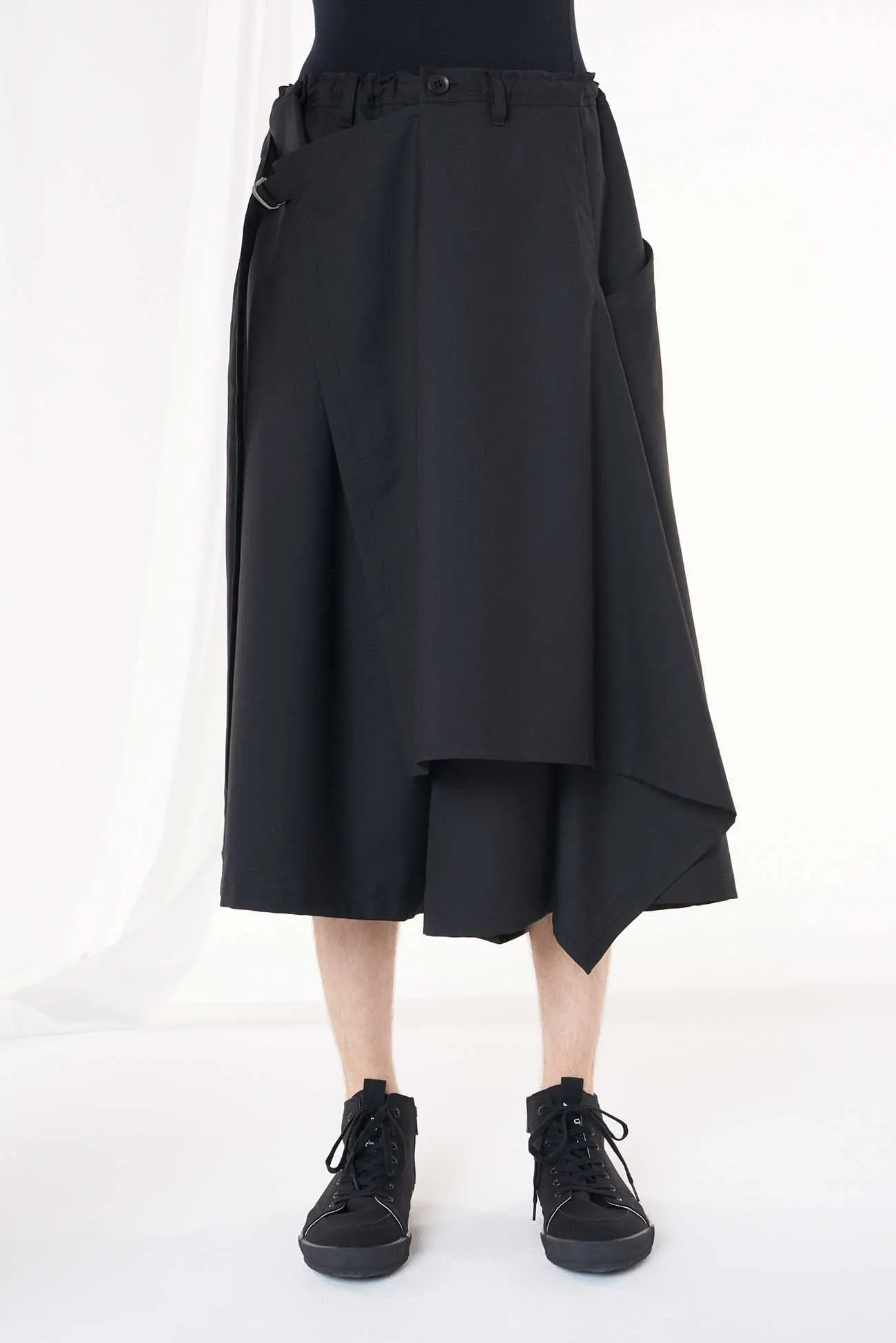 WOOL/POLYESTER GABARDINE FLARED WRAP PANTS